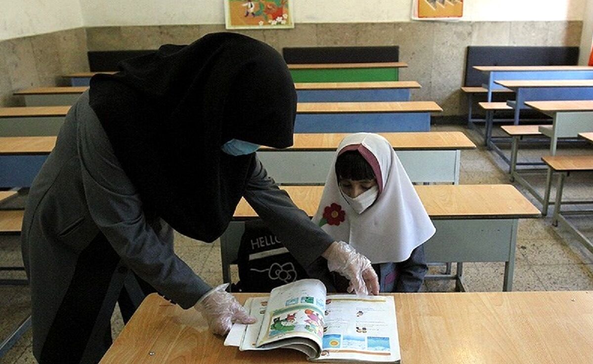 افزایش حقوق معلمان و واکنش ها به آن| مخالفان رتبه بند حقوق معلمان چه کسانی هستند؟