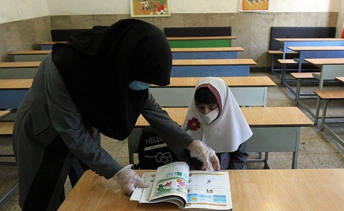 افزایش حقوق معلمان و واکنش ها به آن| مخالفان رتبه بند حقوق معلمان چه کسانی هستند؟