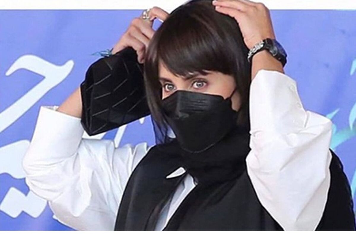 الناز شاکردوست دندان عقل خود را به نمایش گذاشت