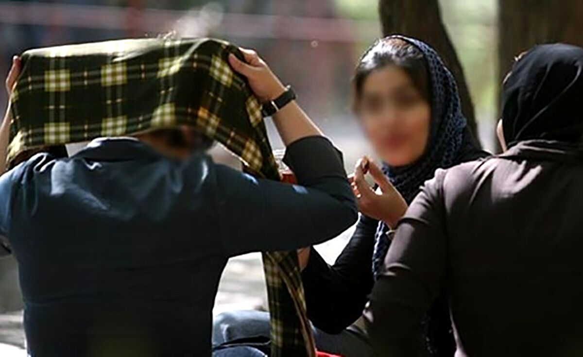 چند عکس عجیب کم حجاب ها کنار چادری ها و زنان گشت ارشاد